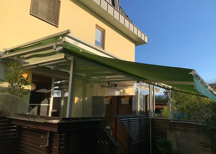 Zwischen Und Stadt * Klagenfurt am Woerthersee